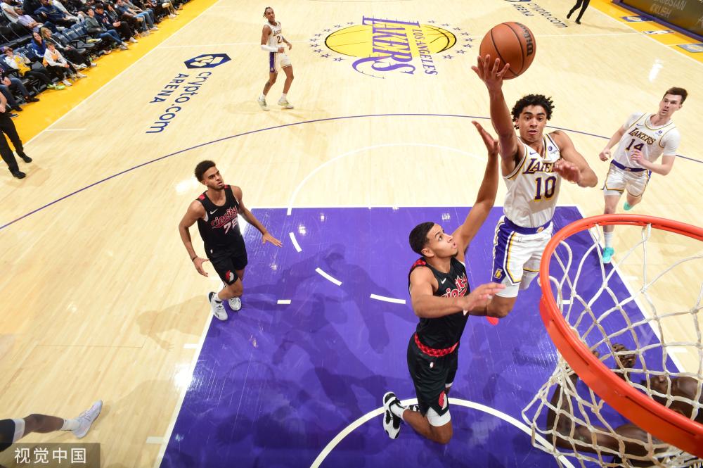 个休息站供 个休息站供